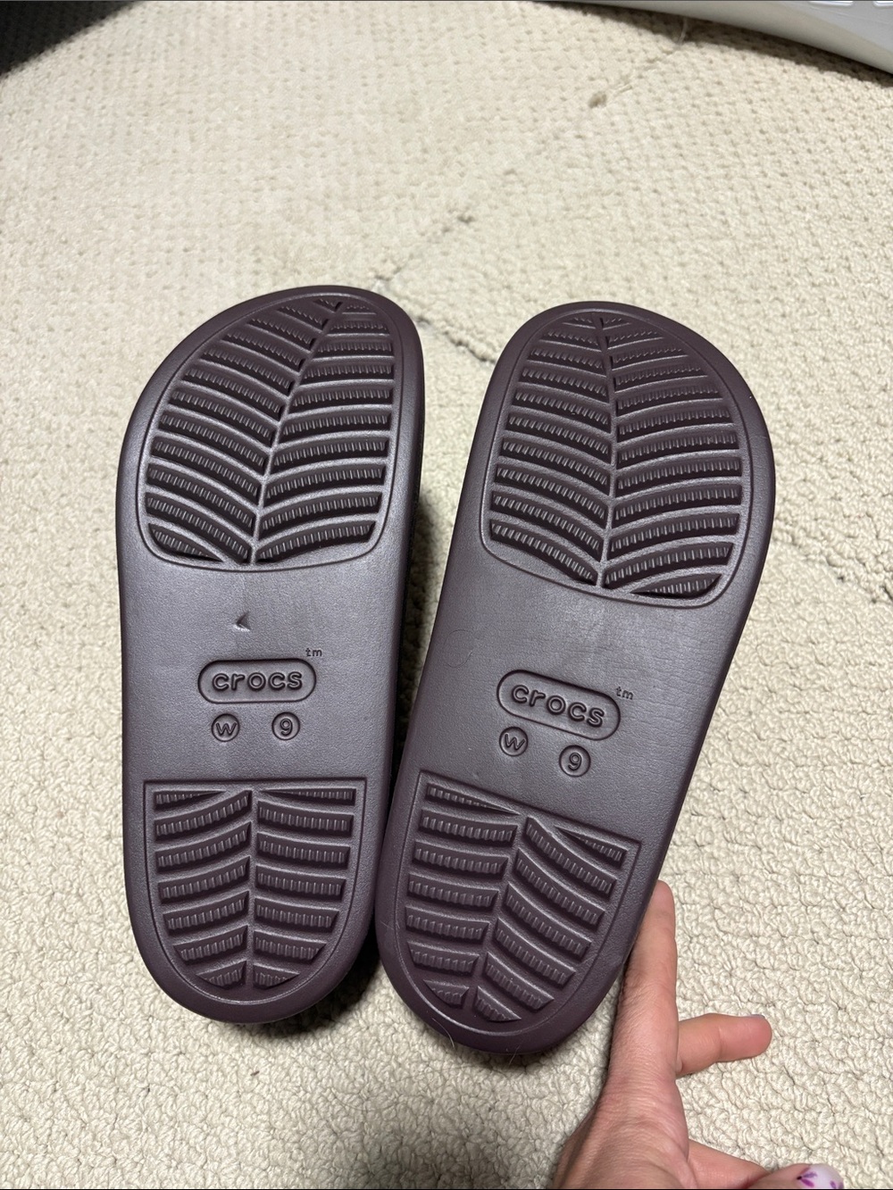 CROCS Women's Tan Upper with Purple Platform Clogs - Picture 2 of 3